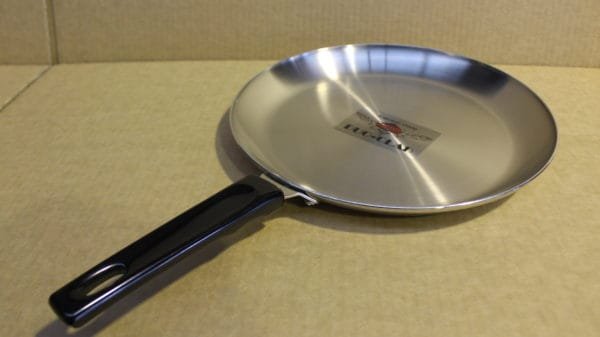 24cm Omelette Pan - Duo Clad - Image 3