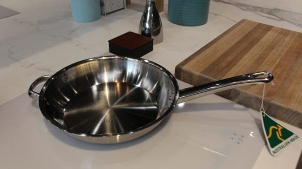 28cm 2mm Satay Fry Pan - Riveted Double Handles (long and short) - Image 2